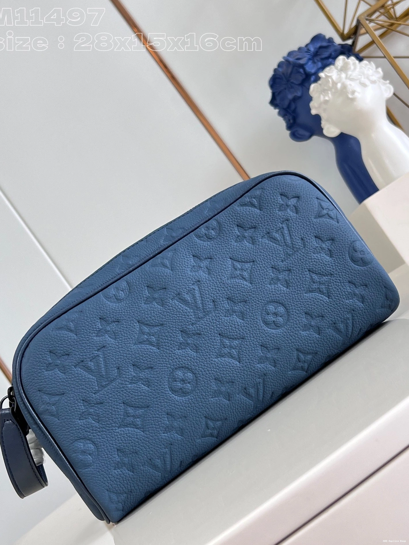 VUITTON LOUIS KIT LOCKER DOPP bag-23*13*12CM 0724